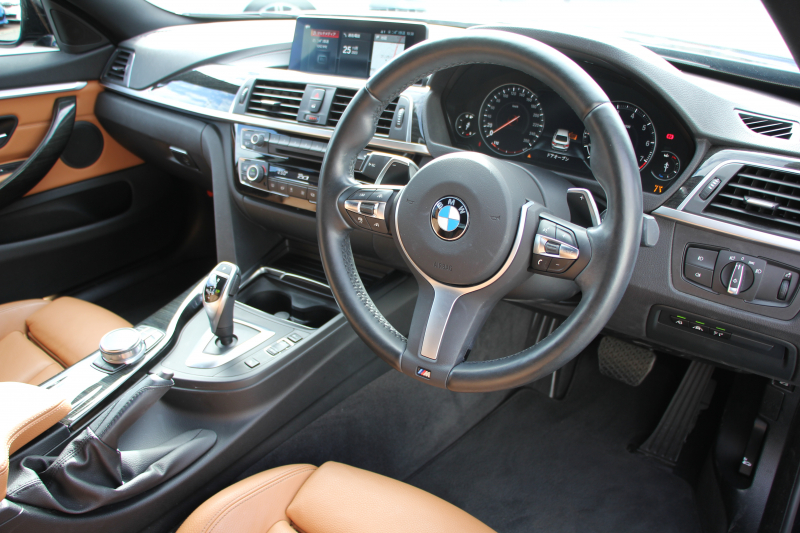 BMW 4シリーズ 420i ｸﾞﾗﾝｸｰﾍﾟMｽﾎﾟｰﾂ 最終ﾓﾃﾞﾙ 1ｵｰﾅ ｺﾆｬｯｸﾚｻﾞｰ ｼｰﾄﾋｰﾀｰ ﾀｯﾁ画面HDDﾅﾋﾞﾌﾙｾｸﾞTV 新型ﾙｰﾑﾐﾗｰ 液晶ﾒｰﾀｰ ﾍｷｻｺﾞﾅﾙLEDﾍｯﾄﾞﾗｲﾄ&ﾃｰﾙ 追従ACC ﾚｰﾝﾁｪﾝｼﾞ警告 ﾊﾟﾄﾞﾙｼﾌﾄ 衝突軽減ﾌﾞﾚｰｷ 車線逸脱警告 歩行者警告 電動Rｹﾞｰﾄ 2年保証