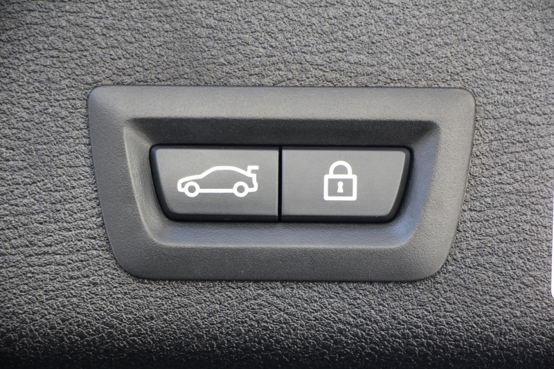 BMW X4 XDrive28i Mｽﾎﾟｰﾂ ｱｽﾘｰﾄP 最終ﾓﾃﾞﾙ ☆期間限定掲載☆NEWﾃﾞｻﾞｲﾝｽﾃｱ ﾋｰﾀｰ茶革 追従ACC ﾚｰﾝﾁｪﾝｼﾞ警告 新HDDﾅﾋﾞTV ｵﾌﾟｼｮﾝ20AW LEDﾍｯﾄﾞﾗｲﾄ&ﾌｫｸﾞ360度ｶﾒﾗ 電動ﾄﾗﾝｸ 衝突軽減ﾌﾞﾚｰｷ 車線逸脱警告 歩行者警告 2年保証