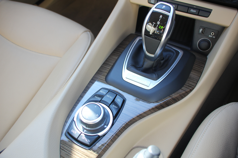 BMW X1 SDrive20i ﾌｧｯｼｮﾆｽﾀ 300台限定車 1ｵｰﾅ 後期LCI ﾍﾞｰｼﾞｭﾚｻﾞｰ ｼｰﾄﾋｰﾀｰ 直噴ﾀｰﾎﾞ8速AT 専用18AW iﾄﾞﾗｲﾌﾞHDDﾅﾋﾞBｶﾒﾗ ｽﾏｰﾄｷｰ ｷｾﾉﾝ ﾐﾗｰETC ｱｲﾄﾞﾘﾝｸﾞｽﾄｯﾌﾟ電動ﾊﾟﾜｰｽﾃｱﾘﾝｸﾞｸﾛｰﾑﾗｲﾝｴｸｽﾃﾘｱ ｳｯﾄﾞﾊﾟﾈﾙ 2年保証