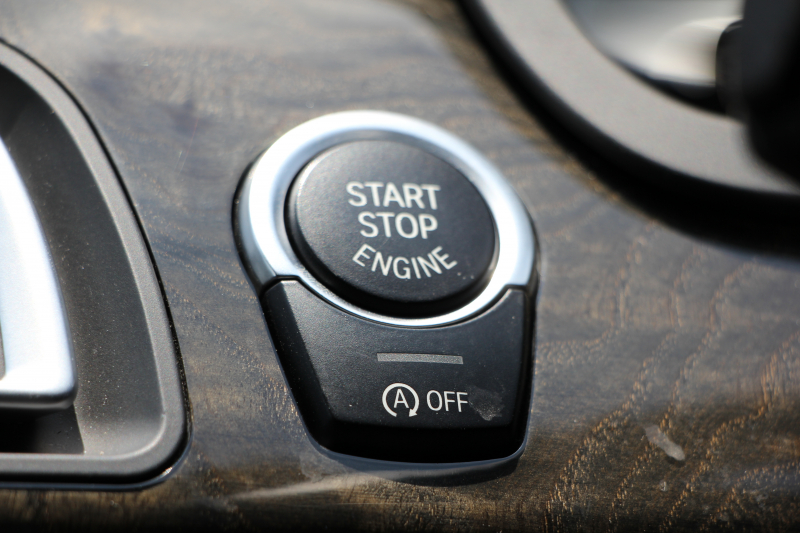 BMW 7シリーズ 740i Mｽﾎﾟｰﾂ ﾌﾟﾗｽP 後期☆期間限定掲載☆ｻﾝﾙｰﾌ 全席ﾋｰﾀｰ黒革 LEDﾍｯﾄﾞﾗｲﾄ 液晶ﾒｰﾀｰ N55新ｴﾝｼﾞﾝ 8速AT 320馬力 全ﾄﾞｱｿﾌﾄｸﾛｰｽﾞ電動ﾄﾗﾝｸ ｸﾙｺﾝ 20AW 専用ｴｱﾛ HDDﾅﾋﾞﾌﾙｾｸﾞTV Bｶﾒﾗ ｽﾏｰﾄｷｰ ﾊﾟﾄﾞﾙｼﾌﾄ 2年保証