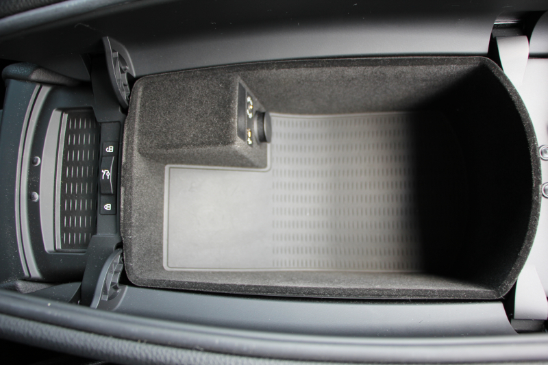 BMW 7シリーズ 740i Mｽﾎﾟｰﾂ ﾌﾟﾗｽP 後期☆期間限定掲載☆ｻﾝﾙｰﾌ 全席ﾋｰﾀｰ黒革 LEDﾍｯﾄﾞﾗｲﾄ 液晶ﾒｰﾀｰ N55新ｴﾝｼﾞﾝ 8速AT 320馬力 全ﾄﾞｱｿﾌﾄｸﾛｰｽﾞ電動ﾄﾗﾝｸ ｸﾙｺﾝ 20AW 専用ｴｱﾛ HDDﾅﾋﾞﾌﾙｾｸﾞTV Bｶﾒﾗ ｽﾏｰﾄｷｰ ﾊﾟﾄﾞﾙｼﾌﾄ 2年保証