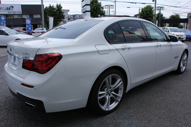 BMW 7シリーズ 740i Mｽﾎﾟｰﾂ ﾌﾟﾗｽP 後期☆期間限定掲載☆ｻﾝﾙｰﾌ 全席ﾋｰﾀｰ黒革 LEDﾍｯﾄﾞﾗｲﾄ 液晶ﾒｰﾀｰ N55新ｴﾝｼﾞﾝ 8速AT 320馬力 全ﾄﾞｱｿﾌﾄｸﾛｰｽﾞ電動ﾄﾗﾝｸ ｸﾙｺﾝ 20AW 専用ｴｱﾛ HDDﾅﾋﾞﾌﾙｾｸﾞTV Bｶﾒﾗ ｽﾏｰﾄｷｰ ﾊﾟﾄﾞﾙｼﾌﾄ 2年保証