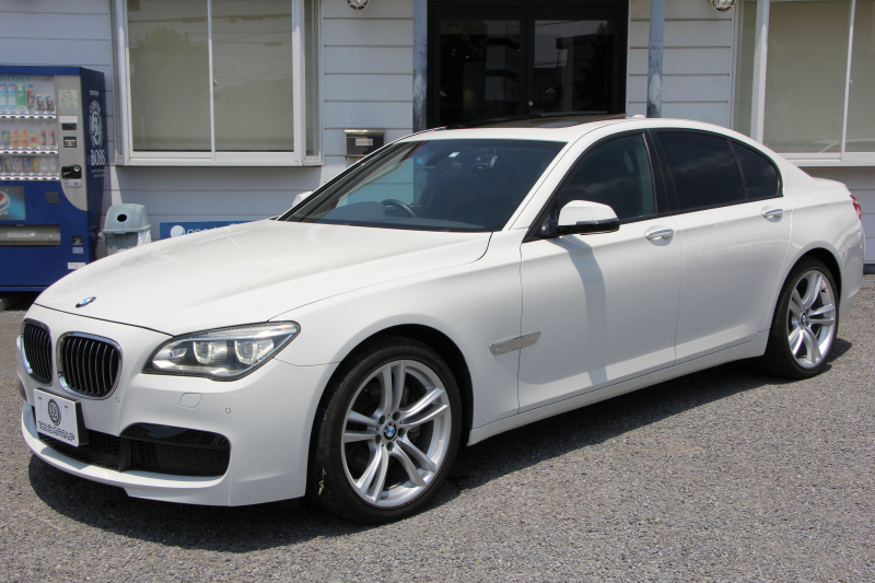 BMW 7シリーズ 740i Mｽﾎﾟｰﾂ ﾌﾟﾗｽP 後期☆期間限定掲載☆ｻﾝﾙｰﾌ 全席ﾋｰﾀｰ黒革 LEDﾍｯﾄﾞﾗｲﾄ 液晶ﾒｰﾀｰ N55新ｴﾝｼﾞﾝ 8速AT 320馬力 全ﾄﾞｱｿﾌﾄｸﾛｰｽﾞ電動ﾄﾗﾝｸ ｸﾙｺﾝ 20AW 専用ｴｱﾛ HDDﾅﾋﾞﾌﾙｾｸﾞTV Bｶﾒﾗ ｽﾏｰﾄｷｰ ﾊﾟﾄﾞﾙｼﾌﾄ 2年保証