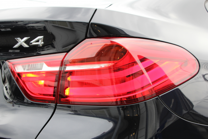 BMW X4 Xdrive28i Mｽﾎﾟｰﾂ ｱｽﾘｰﾄP 最終ﾓﾃﾞﾙ ｻﾝﾙｰﾌ ﾋｰﾀｰ付ﾓｶﾚｻﾞｰ LEDﾍｯﾄﾞﾗｲﾄ 追従ACC ﾚｰﾝﾁｪﾝｼﾞ警告 変更後新HDDﾅﾋﾞTV ｵﾌﾟｼｮﾝ20AW NEWﾃﾞｻﾞｲﾝｽﾃｱﾘﾝｸﾞ衝突軽減ﾌﾞﾚｰｷ 車線逸脱警告 歩行者警告 電動ﾘｱｹﾞｰﾄ ﾊﾟﾄﾞﾙｼﾌﾄ 360度ｶﾒﾗ 2年保証