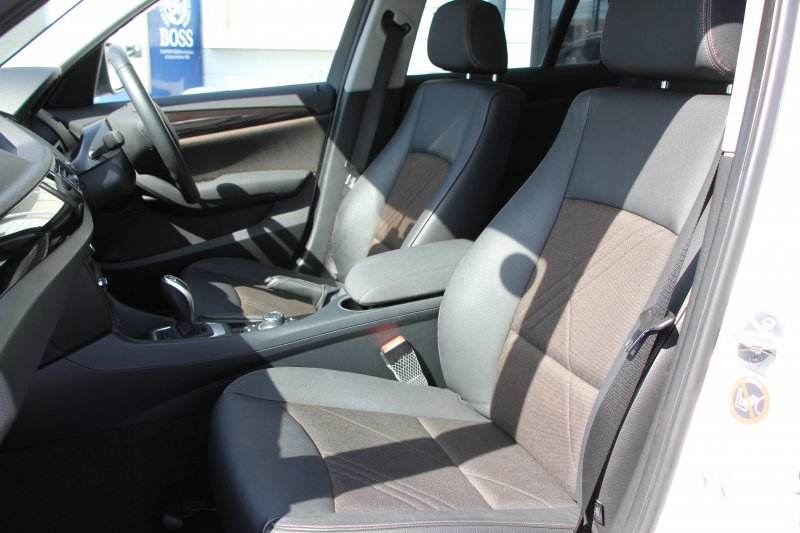 BMW X1 Sﾄﾞﾗｲﾌﾞ20i Xﾗｲﾝ 後期 HDDﾅﾋﾞｹﾞｰｼｮﾝ&ﾊﾟｰｷﾝｸﾞｻﾎﾟｰﾄP 直噴ﾀｰﾎﾞ8速AT ECOPROﾓｰﾄﾞiﾄﾞﾗｲﾌﾞHDDﾅﾋﾞBｶﾒﾗ&ｿﾅｰ DVD再生 MｻｰﾊﾞBluetoothｵｰﾃﾞｨｵ ｽﾏｰﾄｷｰ ｷｾﾉﾝ ﾐﾗｰETC ﾙｰﾌﾚｰﾙ ﾊｰﾌﾚｻﾞｰｼｰﾄ 2年保証