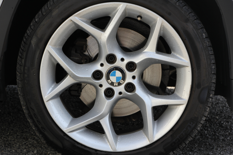 BMW X1 Sﾄﾞﾗｲﾌﾞ20i Xﾗｲﾝ 後期 HDDﾅﾋﾞｹﾞｰｼｮﾝ&ﾊﾟｰｷﾝｸﾞｻﾎﾟｰﾄP 直噴ﾀｰﾎﾞ8速AT ECOPROﾓｰﾄﾞiﾄﾞﾗｲﾌﾞHDDﾅﾋﾞBｶﾒﾗ&ｿﾅｰ DVD再生 MｻｰﾊﾞBluetoothｵｰﾃﾞｨｵ ｽﾏｰﾄｷｰ ｷｾﾉﾝ ﾐﾗｰETC ﾙｰﾌﾚｰﾙ ﾊｰﾌﾚｻﾞｰｼｰﾄ 2年保証