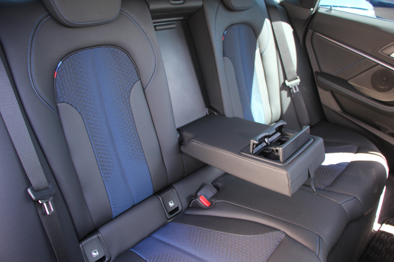 BMW 2シリーズ 218d ｸﾞﾗﾝｸｰﾍﾟMｽﾎﾟｰﾂ Edition Joy+ 1ｵｰﾅ ﾅﾋﾞｹﾞｰｼｮﾝP BMWﾗｲﾌﾞｺｯｸﾋﾟｯﾄ ｱｯﾌﾟﾙｶｰﾌﾟﾚｲ AI音声会話 置くだけ充電 後退ｱｼｽﾄ 追従ACC LEDﾍｯﾄﾞﾗｲﾄ ﾊｰﾌﾚｻﾞｰ電動ｼｰﾄ ｼｰﾄﾒﾓﾘ‐ 専用ｴｱﾛ 18AW 8速AT ｽﾏｰﾄｷｰ 2.0Lﾃﾞｨｰｾﾞﾙﾀｰﾎﾞ2年保証