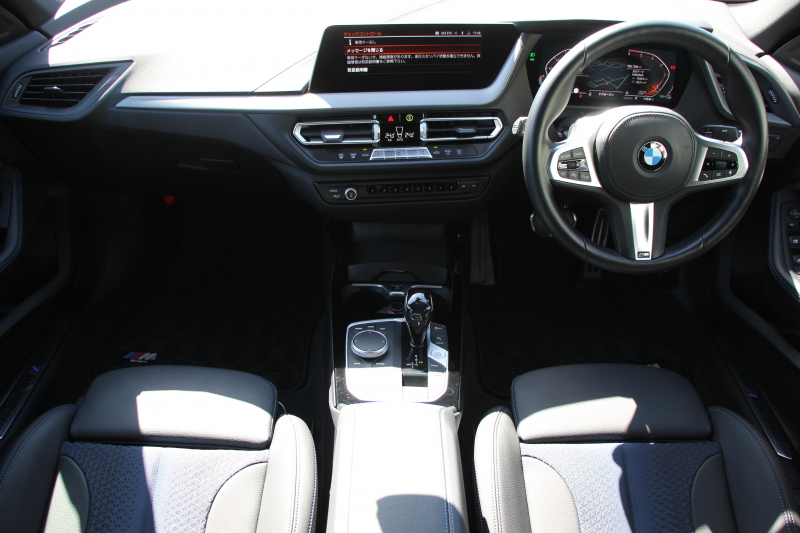 BMW 2シリーズ 218d ｸﾞﾗﾝｸｰﾍﾟMｽﾎﾟｰﾂ Edition Joy+ 1ｵｰﾅ ﾅﾋﾞｹﾞｰｼｮﾝP BMWﾗｲﾌﾞｺｯｸﾋﾟｯﾄ ｱｯﾌﾟﾙｶｰﾌﾟﾚｲ AI音声会話 置くだけ充電 後退ｱｼｽﾄ 追従ACC LEDﾍｯﾄﾞﾗｲﾄ ﾊｰﾌﾚｻﾞｰ電動ｼｰﾄ ｼｰﾄﾒﾓﾘ‐ 専用ｴｱﾛ 18AW 8速AT ｽﾏｰﾄｷｰ 2.0Lﾃﾞｨｰｾﾞﾙﾀｰﾎﾞ2年保証