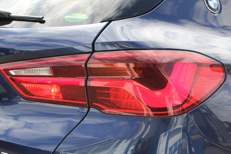 BMW X2 Xdrive20i MｽﾎﾟｰﾂX 4WD ﾃﾞﾋﾞｭｰP ﾊｲﾗｲﾝ ｺﾝﾌｫｰﾄP 1ｵｰﾅ 追従ACC HUD ﾋｰﾀｰ茶革 電動ｼｰﾄ ｵﾌﾟｼｮﾝ20AW Mﾘｱｽﾎﾟｲﾗｰ ﾀｯﾁ画面HDDﾅﾋﾞBｶﾒﾗ Pｱｼｽﾄ Bluetooth接続 電動ﾄﾗﾝｸ LEDﾍｯﾄﾞﾗｲﾄ&ﾌｫｸﾞｽﾏｰﾄｷｰ 8速AT 2年保証