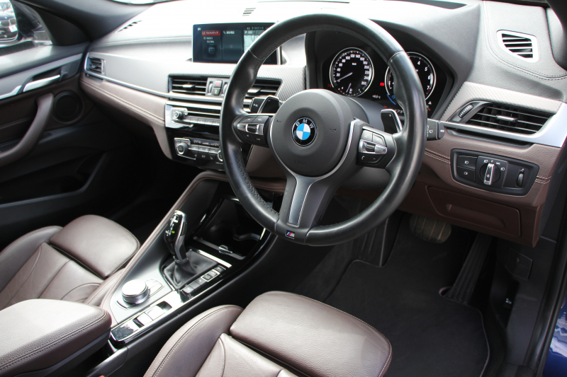 BMW X2 Xdrive20i MｽﾎﾟｰﾂX 4WD ﾃﾞﾋﾞｭｰP ﾊｲﾗｲﾝ ｺﾝﾌｫｰﾄP 1ｵｰﾅ 追従ACC HUD ﾋｰﾀｰ茶革 電動ｼｰﾄ ｵﾌﾟｼｮﾝ20AW Mﾘｱｽﾎﾟｲﾗｰ ﾀｯﾁ画面HDDﾅﾋﾞBｶﾒﾗ Pｱｼｽﾄ Bluetooth接続 電動ﾄﾗﾝｸ LEDﾍｯﾄﾞﾗｲﾄ&ﾌｫｸﾞｽﾏｰﾄｷｰ 8速AT 2年保証