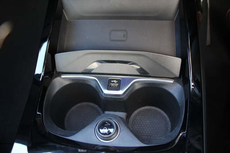 BMW 2シリーズ 218d ｸﾞﾗﾝｸｰﾍﾟMｽﾎﾟｰﾂ 本革仕様 ﾋｰﾀｰ黒革 電動ｼｰﾄ ﾅﾋﾞｹﾞｰｼｮﾝP BMWﾗｲﾌﾞｺｯｸﾋﾟｯﾄ ｱｯﾌﾟﾙｶｰﾌﾟﾚｲ AI音声会話 置くだけ充電 後退ｱｼｽﾄ 追従ACC LEDﾍｯﾄﾞﾗｲﾄ 専用ｴｱﾛ 18AW 8速AT ｽﾏｰﾄｷｰ 2.0Lﾃﾞｨｰｾﾞﾙﾀｰﾎﾞ 2年保証