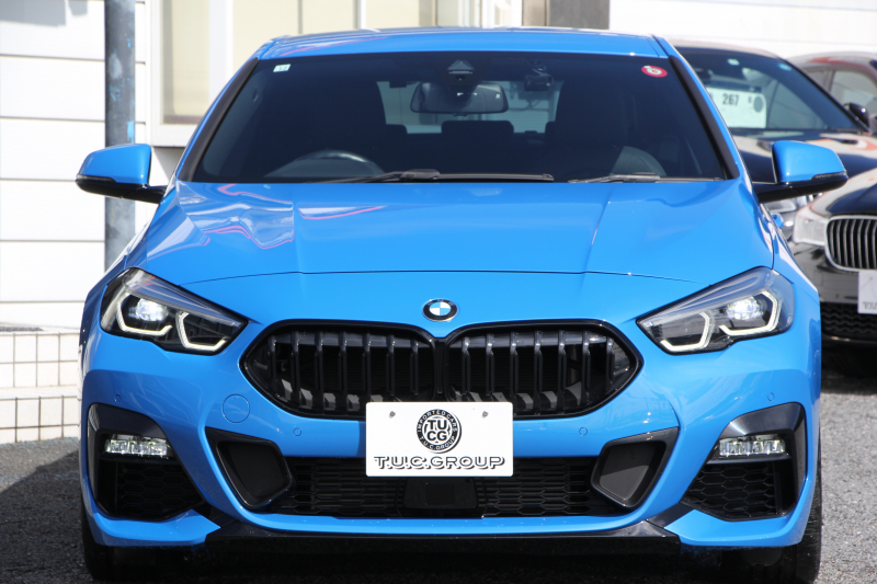 BMW 2シリーズ 218d ｸﾞﾗﾝｸｰﾍﾟMｽﾎﾟｰﾂ 本革仕様 ﾋｰﾀｰ黒革 電動ｼｰﾄ ﾅﾋﾞｹﾞｰｼｮﾝP BMWﾗｲﾌﾞｺｯｸﾋﾟｯﾄ ｱｯﾌﾟﾙｶｰﾌﾟﾚｲ AI音声会話 置くだけ充電 後退ｱｼｽﾄ 追従ACC LEDﾍｯﾄﾞﾗｲﾄ 専用ｴｱﾛ 18AW 8速AT ｽﾏｰﾄｷｰ 2.0Lﾃﾞｨｰｾﾞﾙﾀｰﾎﾞ 2年保証