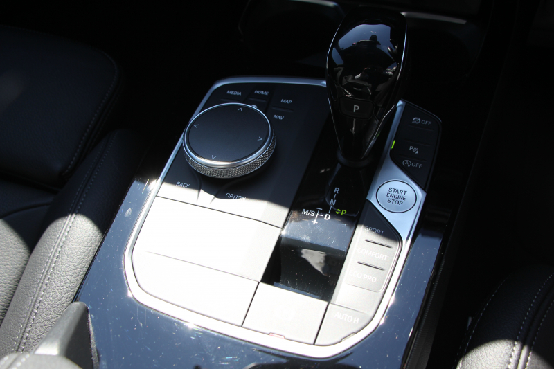 BMW 2シリーズ 218d ｸﾞﾗﾝｸｰﾍﾟMｽﾎﾟｰﾂ 本革仕様 ﾋｰﾀｰ黒革 電動ｼｰﾄ ﾅﾋﾞｹﾞｰｼｮﾝP BMWﾗｲﾌﾞｺｯｸﾋﾟｯﾄ ｱｯﾌﾟﾙｶｰﾌﾟﾚｲ AI音声会話 置くだけ充電 後退ｱｼｽﾄ 追従ACC LEDﾍｯﾄﾞﾗｲﾄ 専用ｴｱﾛ 18AW 8速AT ｽﾏｰﾄｷｰ 2.0Lﾃﾞｨｰｾﾞﾙﾀｰﾎﾞ 2年保証