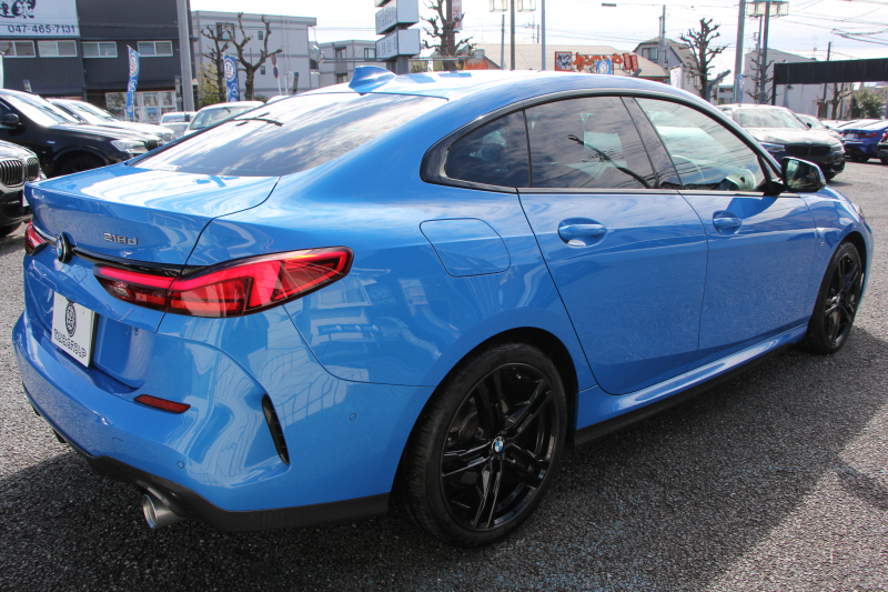 BMW 2シリーズ 218d ｸﾞﾗﾝｸｰﾍﾟMｽﾎﾟｰﾂ 本革仕様 ﾋｰﾀｰ黒革 電動ｼｰﾄ ﾅﾋﾞｹﾞｰｼｮﾝP BMWﾗｲﾌﾞｺｯｸﾋﾟｯﾄ ｱｯﾌﾟﾙｶｰﾌﾟﾚｲ AI音声会話 置くだけ充電 後退ｱｼｽﾄ 追従ACC LEDﾍｯﾄﾞﾗｲﾄ 専用ｴｱﾛ 18AW 8速AT ｽﾏｰﾄｷｰ 2.0Lﾃﾞｨｰｾﾞﾙﾀｰﾎﾞ 2年保証
