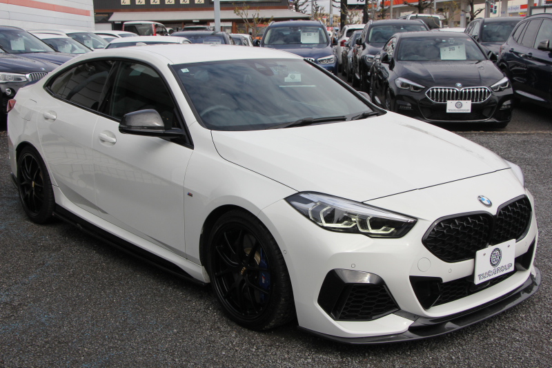 BMW 2シリーズ M235i ｸﾞﾗﾝｸｰﾍﾟXdrive 4WD 1ｵｰﾅ 本革仕様 ﾋｰﾀｰ黒革 Mｽﾎﾟｰﾂｼｰﾄ 306馬力 Eibach車高調 BBS18AW 3Ddesign&ﾏｯｸｽﾄﾝﾃﾞｻﾞｲﾝｴｱﾛ Mｼｰﾄﾍﾞﾙﾄ 追従ACC 後退ｱｼｽﾄ ﾗｲﾌﾞｺｯｸﾋﾟｯﾄ ｱｯﾌﾟﾙｶｰﾌﾟﾚｲ 置くだけ充電 LEDﾍｯﾄﾞﾗｲﾄ 2年保証