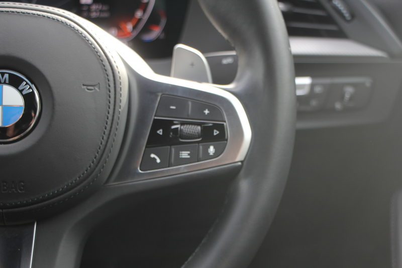 BMW 2シリーズ M235i ｸﾞﾗﾝｸｰﾍﾟXdrive 4WD ﾌﾟﾗｽﾊﾟｯｹｰｼﾞ1ｵｰﾅ 本革仕様 ﾋｰﾀｰ黒革 ｱﾀﾞﾌﾟﾃｨﾌﾞｻｽ Mｽﾎﾟｰﾂｼｰﾄ 306馬力 Mｼｰﾄﾍﾞﾙﾄ 追従ACC 後退ｱｼｽﾄ ﾗｲﾌﾞｺｯｸﾋﾟｯﾄ ｱｯﾌﾟﾙｶｰﾌﾟﾚｲ 置くだけ充電 LEDﾍｯﾄﾞﾗｲﾄ 2年保証