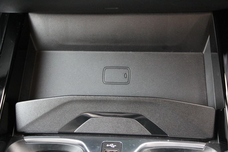 BMW 2シリーズ M235i ｸﾞﾗﾝｸｰﾍﾟXdrive 4WD ﾌﾟﾗｽﾊﾟｯｹｰｼﾞ1ｵｰﾅ 本革仕様 ﾋｰﾀｰ黒革 ｱﾀﾞﾌﾟﾃｨﾌﾞｻｽ Mｽﾎﾟｰﾂｼｰﾄ 306馬力 Mｼｰﾄﾍﾞﾙﾄ 追従ACC 後退ｱｼｽﾄ ﾗｲﾌﾞｺｯｸﾋﾟｯﾄ ｱｯﾌﾟﾙｶｰﾌﾟﾚｲ 置くだけ充電 LEDﾍｯﾄﾞﾗｲﾄ 2年保証