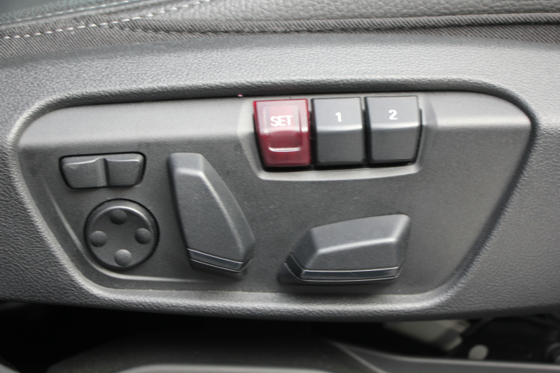 BMW 2シリーズ M235i ｸﾞﾗﾝｸｰﾍﾟXdrive 4WD ﾌﾟﾗｽﾊﾟｯｹｰｼﾞ1ｵｰﾅ 本革仕様 ﾋｰﾀｰ黒革 ｱﾀﾞﾌﾟﾃｨﾌﾞｻｽ Mｽﾎﾟｰﾂｼｰﾄ 306馬力 Mｼｰﾄﾍﾞﾙﾄ 追従ACC 後退ｱｼｽﾄ ﾗｲﾌﾞｺｯｸﾋﾟｯﾄ ｱｯﾌﾟﾙｶｰﾌﾟﾚｲ 置くだけ充電 LEDﾍｯﾄﾞﾗｲﾄ 2年保証