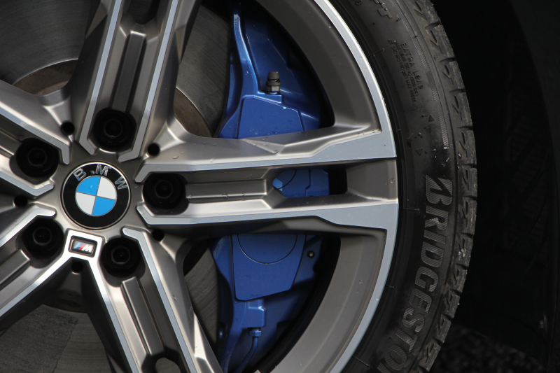 BMW 2シリーズ M235i ｸﾞﾗﾝｸｰﾍﾟXdrive 4WD ﾌﾟﾗｽﾊﾟｯｹｰｼﾞ1ｵｰﾅ 本革仕様 ﾋｰﾀｰ黒革 ｱﾀﾞﾌﾟﾃｨﾌﾞｻｽ Mｽﾎﾟｰﾂｼｰﾄ 306馬力 Mｼｰﾄﾍﾞﾙﾄ 追従ACC 後退ｱｼｽﾄ ﾗｲﾌﾞｺｯｸﾋﾟｯﾄ ｱｯﾌﾟﾙｶｰﾌﾟﾚｲ 置くだけ充電 LEDﾍｯﾄﾞﾗｲﾄ 2年保証