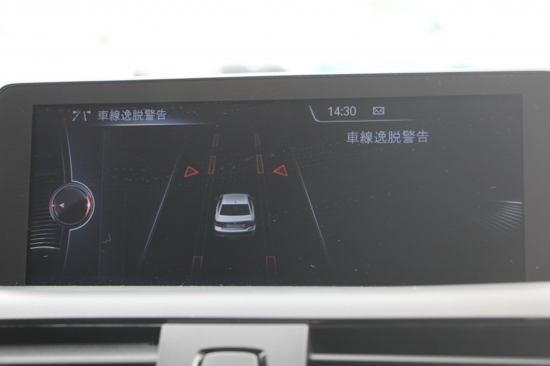 BMW 2シリーズ 220i ｸｰﾍﾟMｽﾎﾟｰﾂ 衝突軽減ﾌﾞﾚｰｷ 車線逸脱警告 歩行者警告 ﾌﾞﾚｰｷ付ｸﾙｺﾝ ﾀｯﾁﾊﾟｯﾄﾞ対応HDDﾅﾋﾞBｶﾒﾗ 専用ｴｱﾛ 17AW ｼ-ﾄﾒﾓﾘ- ｽﾏｰﾄｷｰ 直噴ﾀｰﾎﾞ8速AT ﾐﾗｰETC Bluetooth接続 2年保証