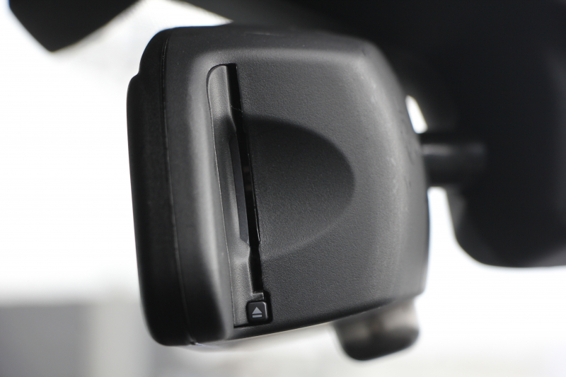 BMW 2シリーズ 220i ｸｰﾍﾟMｽﾎﾟｰﾂ 衝突軽減ﾌﾞﾚｰｷ 車線逸脱警告 歩行者警告 ﾌﾞﾚｰｷ付ｸﾙｺﾝ ﾀｯﾁﾊﾟｯﾄﾞ対応HDDﾅﾋﾞBｶﾒﾗ 専用ｴｱﾛ 17AW ｼ-ﾄﾒﾓﾘ- ｽﾏｰﾄｷｰ 直噴ﾀｰﾎﾞ8速AT ﾐﾗｰETC Bluetooth接続 2年保証