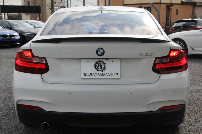 BMW 2シリーズ 220i ｸｰﾍﾟMｽﾎﾟｰﾂ 衝突軽減ﾌﾞﾚｰｷ 車線逸脱警告 歩行者警告 ﾌﾞﾚｰｷ付ｸﾙｺﾝ ﾀｯﾁﾊﾟｯﾄﾞ対応HDDﾅﾋﾞBｶﾒﾗ 専用ｴｱﾛ 17AW ｼ-ﾄﾒﾓﾘ- ｽﾏｰﾄｷｰ 直噴ﾀｰﾎﾞ8速AT ﾐﾗｰETC Bluetooth接続 2年保証