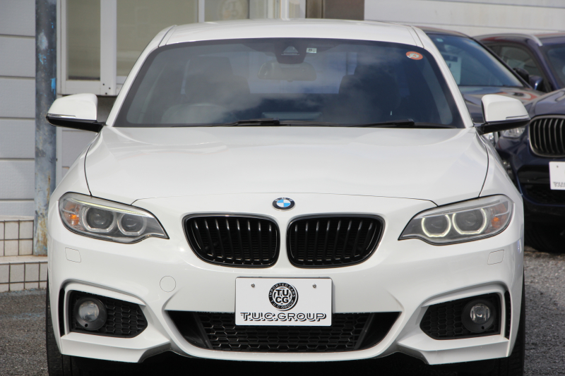 BMW 2シリーズ 220i ｸｰﾍﾟMｽﾎﾟｰﾂ 衝突軽減ﾌﾞﾚｰｷ 車線逸脱警告 歩行者警告 ﾌﾞﾚｰｷ付ｸﾙｺﾝ ﾀｯﾁﾊﾟｯﾄﾞ対応HDDﾅﾋﾞBｶﾒﾗ 専用ｴｱﾛ 17AW ｼ-ﾄﾒﾓﾘ- ｽﾏｰﾄｷｰ 直噴ﾀｰﾎﾞ8速AT ﾐﾗｰETC Bluetooth接続 2年保証