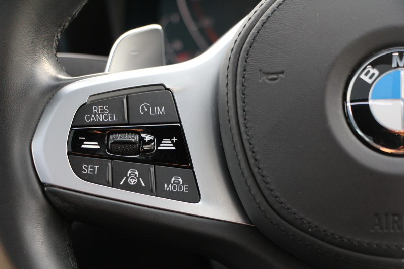 BMW 3シリーズ 320i Mｽﾎﾟｰﾂ ｺﾝﾌｫｰﾄ&ﾃﾞﾋﾞｭｰP 真珠色 ｻﾝﾙｰﾌ ﾋｰﾀｰ黒革 ｵﾌﾟｼｮﾝ19AW LEDﾍｯﾄﾞﾗｲﾄ DｱｼｽﾄPRO 追従ACC ｽﾃｱﾘﾝｸﾞ&ﾚｰﾝｱｼｽﾄ BMWﾗｲﾌﾞｺｯｸﾋﾟｯﾄ 電動ﾄﾗﾝｸ ｱｯﾌﾟﾙｶｰﾌﾟﾚｲ HDDﾅﾋﾞﾜｲﾔﾚｽ充電 Hifiｽﾋﾟｰｶｰ 2年保証