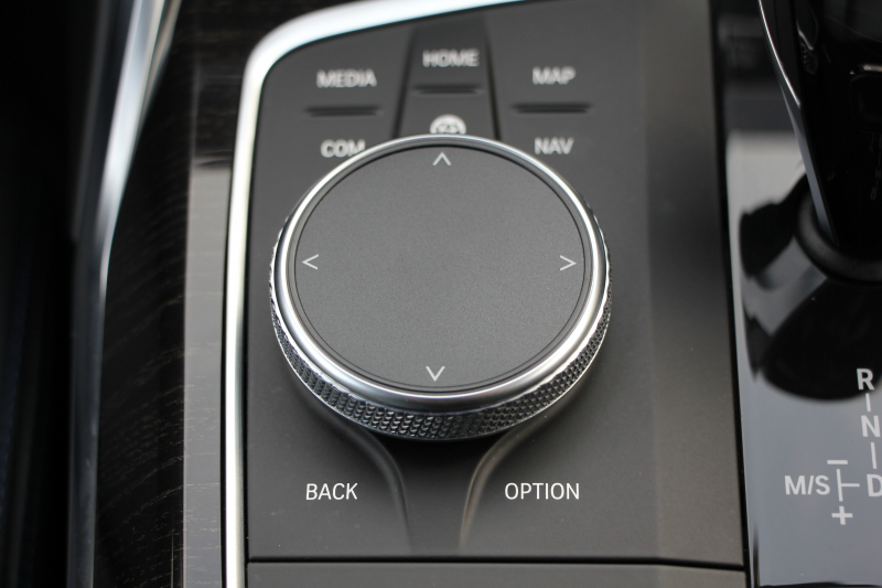 BMW 3シリーズ 320i Mｽﾎﾟｰﾂ ｺﾝﾌｫｰﾄ&ﾃﾞﾋﾞｭｰP 真珠色 ｻﾝﾙｰﾌ ﾋｰﾀｰ黒革 ｵﾌﾟｼｮﾝ19AW LEDﾍｯﾄﾞﾗｲﾄ DｱｼｽﾄPRO 追従ACC ｽﾃｱﾘﾝｸﾞ&ﾚｰﾝｱｼｽﾄ BMWﾗｲﾌﾞｺｯｸﾋﾟｯﾄ 電動ﾄﾗﾝｸ ｱｯﾌﾟﾙｶｰﾌﾟﾚｲ HDDﾅﾋﾞﾜｲﾔﾚｽ充電 Hifiｽﾋﾟｰｶｰ 2年保証