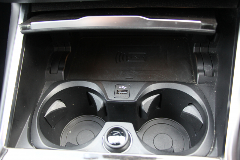 BMW 3シリーズ 320i Mｽﾎﾟｰﾂ ｺﾝﾌｫｰﾄ&ﾃﾞﾋﾞｭｰP 真珠色 ｻﾝﾙｰﾌ ﾋｰﾀｰ黒革 ｵﾌﾟｼｮﾝ19AW LEDﾍｯﾄﾞﾗｲﾄ DｱｼｽﾄPRO 追従ACC ｽﾃｱﾘﾝｸﾞ&ﾚｰﾝｱｼｽﾄ BMWﾗｲﾌﾞｺｯｸﾋﾟｯﾄ 電動ﾄﾗﾝｸ ｱｯﾌﾟﾙｶｰﾌﾟﾚｲ HDDﾅﾋﾞﾜｲﾔﾚｽ充電 Hifiｽﾋﾟｰｶｰ 2年保証