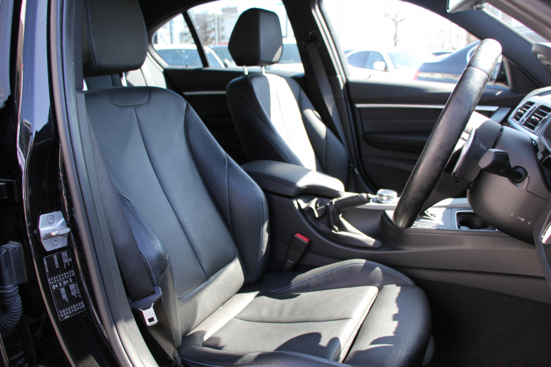 BMW 3シリーズ 320d Mｽﾎﾟｰﾂ ｴﾃﾞｨｼｮﾝｼｬﾄﾞｰ 特別仕様車 ﾋｰﾀｰ黒革 液晶ﾒｰﾀｰ 19AW ﾀﾞｰｸLEDﾍｯﾄﾞﾗｲﾄ&ﾃｰﾙ ﾀｯﾁ画面HDDﾅﾋﾞ追従ACC ﾚｰﾝﾁｪﾝｼﾞ警告 衝突軽減ﾌﾞﾚｰｷ 車線逸脱警告 歩行者警告 2年保証