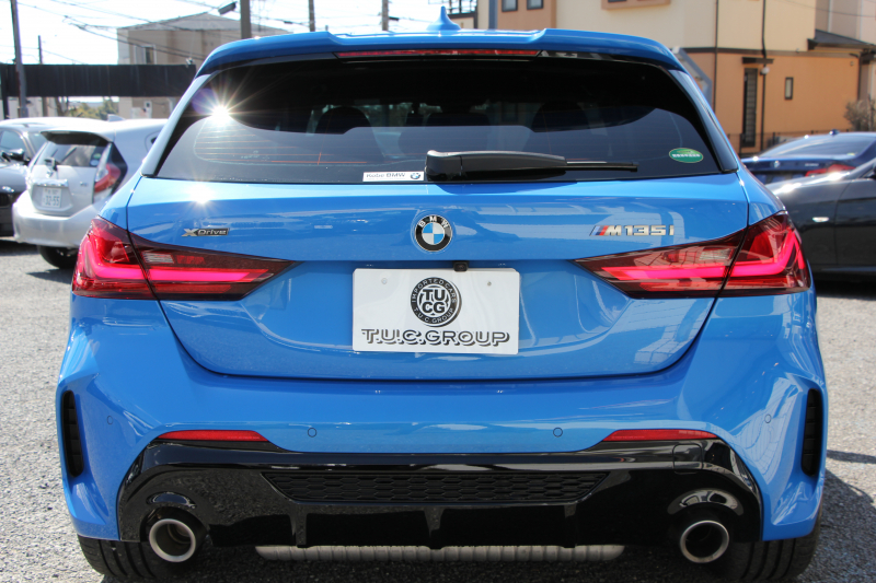 BMW 1シリーズ M135i Xdrive ﾃﾞﾋﾞｭｰP 4WD 1ｵｰﾅ 306馬力 Mｽﾎﾟｰﾂｼｰﾄ ｱﾀﾞﾌﾟﾃｨﾌﾞｻｽ Mｼｰﾄﾍﾞﾙﾄ ｼｰﾄﾋｰﾀｰ ｺﾝﾌｫｰﾄP ﾗｲﾌﾞｺｯｸﾋﾟｯﾄ 追ACC 電動ﾄﾗﾝｸ ｱｯﾌﾟﾙｶｰﾌﾟﾚｲ対応 純正ﾅﾋﾞPｱｼｽﾄ LEDﾍｯﾄﾞﾗｲﾄ ﾚｰﾝC警告 衝突軽減ﾌﾞﾚｰｷ ｽﾏｰﾄｷｰ 2年保証