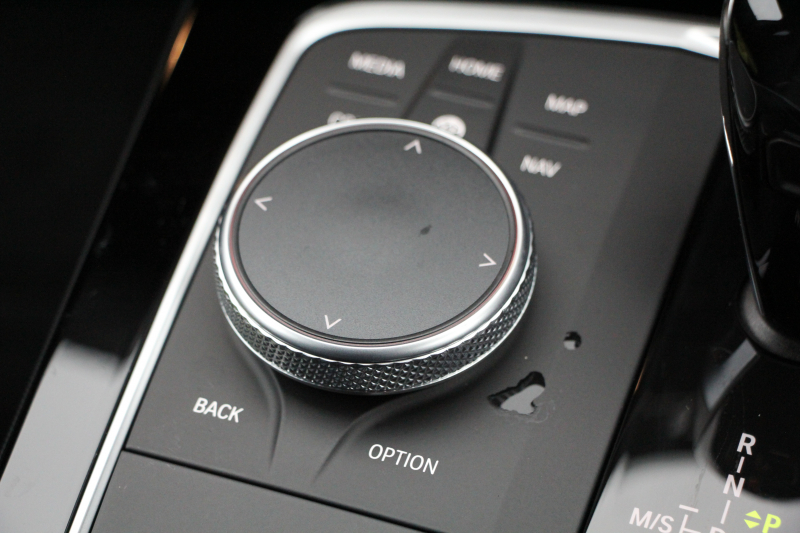 BMW 1シリーズ M135i Xdrive ﾃﾞﾋﾞｭｰP 4WD 1ｵｰﾅ 306馬力 Mｽﾎﾟｰﾂｼｰﾄ ｱﾀﾞﾌﾟﾃｨﾌﾞｻｽ Mｼｰﾄﾍﾞﾙﾄ ｼｰﾄﾋｰﾀｰ ｺﾝﾌｫｰﾄP ﾗｲﾌﾞｺｯｸﾋﾟｯﾄ 追ACC 電動ﾄﾗﾝｸ ｱｯﾌﾟﾙｶｰﾌﾟﾚｲ対応 純正ﾅﾋﾞPｱｼｽﾄ LEDﾍｯﾄﾞﾗｲﾄ ﾚｰﾝC警告 衝突軽減ﾌﾞﾚｰｷ ｽﾏｰﾄｷｰ 2年保証