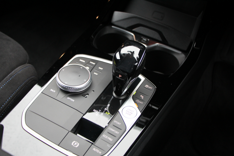 BMW 1シリーズ M135i Xdrive ﾃﾞﾋﾞｭｰP 4WD 1ｵｰﾅ 306馬力 Mｽﾎﾟｰﾂｼｰﾄ ｱﾀﾞﾌﾟﾃｨﾌﾞｻｽ Mｼｰﾄﾍﾞﾙﾄ ｼｰﾄﾋｰﾀｰ ｺﾝﾌｫｰﾄP ﾗｲﾌﾞｺｯｸﾋﾟｯﾄ 追ACC 電動ﾄﾗﾝｸ ｱｯﾌﾟﾙｶｰﾌﾟﾚｲ対応 純正ﾅﾋﾞPｱｼｽﾄ LEDﾍｯﾄﾞﾗｲﾄ ﾚｰﾝC警告 衝突軽減ﾌﾞﾚｰｷ ｽﾏｰﾄｷｰ 2年保証