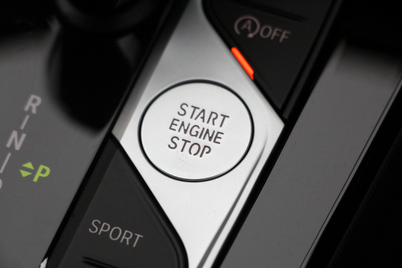 BMW 1シリーズ M135i Xdrive ﾃﾞﾋﾞｭｰP 4WD 1ｵｰﾅ 306馬力 Mｽﾎﾟｰﾂｼｰﾄ ｱﾀﾞﾌﾟﾃｨﾌﾞｻｽ Mｼｰﾄﾍﾞﾙﾄ ｼｰﾄﾋｰﾀｰ ｺﾝﾌｫｰﾄP ﾗｲﾌﾞｺｯｸﾋﾟｯﾄ 追ACC 電動ﾄﾗﾝｸ ｱｯﾌﾟﾙｶｰﾌﾟﾚｲ対応 純正ﾅﾋﾞPｱｼｽﾄ LEDﾍｯﾄﾞﾗｲﾄ ﾚｰﾝC警告 衝突軽減ﾌﾞﾚｰｷ ｽﾏｰﾄｷｰ 2年保証