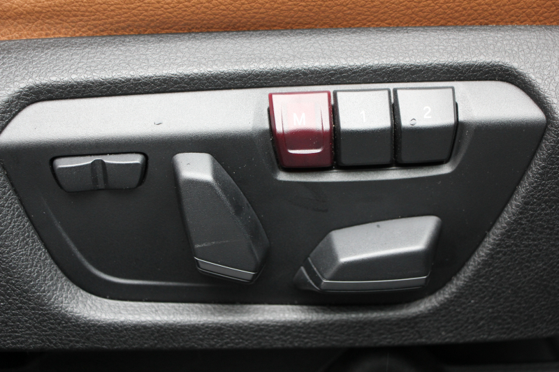 BMW 3シリーズ 320i ﾂｰﾘﾝｸﾞｴｸｽｸﾙｰｼﾌﾞｽﾎﾟｰﾂ 特別仕様車 限定320台 追従ACC HUD ﾋｰﾀｰ茶革 衝突軽減ﾌﾞﾚｰｷ 車線逸脱警告 歩行者警告 ﾀｯﾁﾊﾟｯﾄﾞ対応HDDﾅﾋﾞBluetoothｵｰﾃﾞｨｵ Bｶﾒﾗ ｽﾏｰﾄｷｰ  ﾊﾟﾄﾞﾙｼﾌﾄ 専用ｴｱﾛ 19AW ﾐﾗｰETC ｽﾏｰﾄｵｰﾌﾟﾝ ｼｰﾄﾒﾓﾘｰ 2年保証