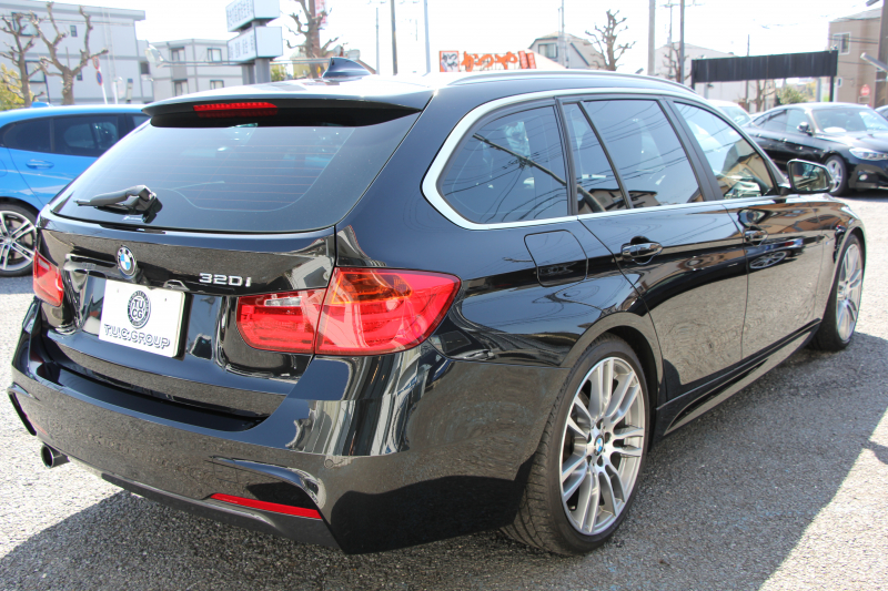 BMW 3シリーズ 320i ﾂｰﾘﾝｸﾞｴｸｽｸﾙｰｼﾌﾞｽﾎﾟｰﾂ 特別仕様車 限定320台 追従ACC HUD ﾋｰﾀｰ茶革 衝突軽減ﾌﾞﾚｰｷ 車線逸脱警告 歩行者警告 ﾀｯﾁﾊﾟｯﾄﾞ対応HDDﾅﾋﾞBluetoothｵｰﾃﾞｨｵ Bｶﾒﾗ ｽﾏｰﾄｷｰ  ﾊﾟﾄﾞﾙｼﾌﾄ 専用ｴｱﾛ 19AW ﾐﾗｰETC ｽﾏｰﾄｵｰﾌﾟﾝ ｼｰﾄﾒﾓﾘｰ 2年保証