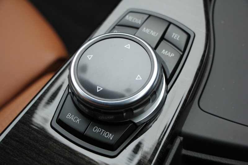 BMW 3シリーズ 320i ﾂｰﾘﾝｸﾞｴｸｽｸﾙｰｼﾌﾞｽﾎﾟｰﾂ 特別仕様車 限定320台 追従ACC HUD ﾋｰﾀｰ茶革 衝突軽減ﾌﾞﾚｰｷ 車線逸脱警告 歩行者警告 ﾀｯﾁﾊﾟｯﾄﾞ対応HDDﾅﾋﾞBluetoothｵｰﾃﾞｨｵ Bｶﾒﾗ ｽﾏｰﾄｷｰ  ﾊﾟﾄﾞﾙｼﾌﾄ 専用ｴｱﾛ 19AW ﾐﾗｰETC ｽﾏｰﾄｵｰﾌﾟﾝ ｼｰﾄﾒﾓﾘｰ 2年保証