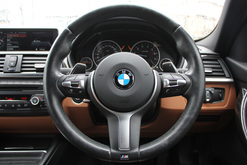 BMW 3シリーズ 320i ﾂｰﾘﾝｸﾞｴｸｽｸﾙｰｼﾌﾞｽﾎﾟｰﾂ 特別仕様車 限定320台 追従ACC HUD ﾋｰﾀｰ茶革 衝突軽減ﾌﾞﾚｰｷ 車線逸脱警告 歩行者警告 ﾀｯﾁﾊﾟｯﾄﾞ対応HDDﾅﾋﾞBluetoothｵｰﾃﾞｨｵ Bｶﾒﾗ ｽﾏｰﾄｷｰ  ﾊﾟﾄﾞﾙｼﾌﾄ 専用ｴｱﾛ 19AW ﾐﾗｰETC ｽﾏｰﾄｵｰﾌﾟﾝ ｼｰﾄﾒﾓﾘｰ 2年保証