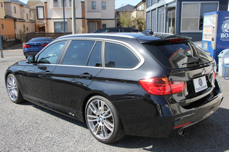 BMW 3シリーズ 320i ﾂｰﾘﾝｸﾞｴｸｽｸﾙｰｼﾌﾞｽﾎﾟｰﾂ 特別仕様車 限定320台 追従ACC HUD ﾋｰﾀｰ茶革 衝突軽減ﾌﾞﾚｰｷ 車線逸脱警告 歩行者警告 ﾀｯﾁﾊﾟｯﾄﾞ対応HDDﾅﾋﾞBluetoothｵｰﾃﾞｨｵ Bｶﾒﾗ ｽﾏｰﾄｷｰ  ﾊﾟﾄﾞﾙｼﾌﾄ 専用ｴｱﾛ 19AW ﾐﾗｰETC ｽﾏｰﾄｵｰﾌﾟﾝ ｼｰﾄﾒﾓﾘｰ 2年保証