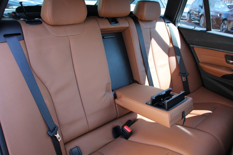 BMW 3シリーズ 320i ﾂｰﾘﾝｸﾞｴｸｽｸﾙｰｼﾌﾞｽﾎﾟｰﾂ 特別仕様車 限定320台 追従ACC HUD ﾋｰﾀｰ茶革 衝突軽減ﾌﾞﾚｰｷ 車線逸脱警告 歩行者警告 ﾀｯﾁﾊﾟｯﾄﾞ対応HDDﾅﾋﾞBluetoothｵｰﾃﾞｨｵ Bｶﾒﾗ ｽﾏｰﾄｷｰ  ﾊﾟﾄﾞﾙｼﾌﾄ 専用ｴｱﾛ 19AW ﾐﾗｰETC ｽﾏｰﾄｵｰﾌﾟﾝ ｼｰﾄﾒﾓﾘｰ 2年保証