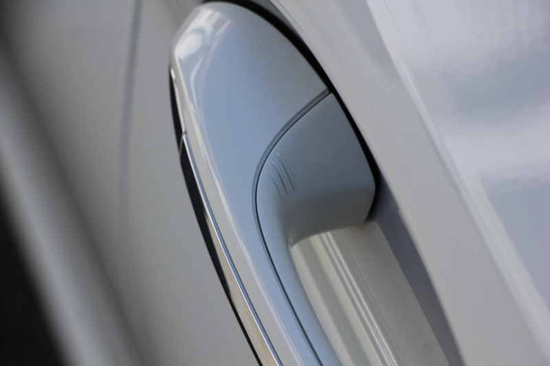 BMW 5シリーズ 540i Mｽﾎﾟｰﾂ 走行6000km 直6ﾀｰﾎﾞ340馬力 ｺﾝﾌｫｰﾄ&ｲﾉﾍﾞｰｼｮﾝP 全ﾋｰﾀｰ黒革 ﾏｯｻｰｼﾞﾍﾞﾝﾁﾚｰﾀｰ ﾃﾞｨｽﾌﾟﾚｲｷｰ&ﾘﾓｰﾄﾊﾟｰｷﾝｸﾞｼﾞｪｽﾁｬｰC 置くだけ充電 液晶ﾒｰﾀｰ HUD 追ACC LEDﾍｯﾄﾞﾗｲﾄ ﾀｯﾁ画面ﾅﾋﾞTV 2年保証