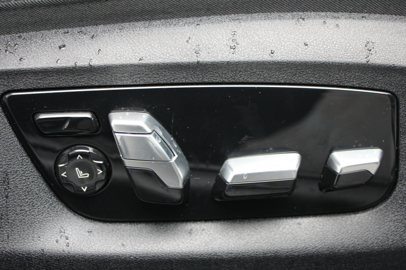 BMW 5シリーズ 540i Mｽﾎﾟｰﾂ 走行6000km 直6ﾀｰﾎﾞ340馬力 ｺﾝﾌｫｰﾄ&ｲﾉﾍﾞｰｼｮﾝP 全ﾋｰﾀｰ黒革 ﾏｯｻｰｼﾞﾍﾞﾝﾁﾚｰﾀｰ ﾃﾞｨｽﾌﾟﾚｲｷｰ&ﾘﾓｰﾄﾊﾟｰｷﾝｸﾞｼﾞｪｽﾁｬｰC 置くだけ充電 液晶ﾒｰﾀｰ HUD 追ACC LEDﾍｯﾄﾞﾗｲﾄ ﾀｯﾁ画面ﾅﾋﾞTV 2年保証