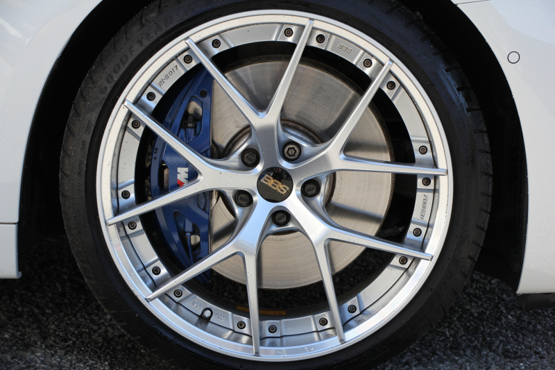 BMW 5シリーズ 540i Mｽﾎﾟｰﾂ 走行6000km 直6ﾀｰﾎﾞ340馬力 ｺﾝﾌｫｰﾄ&ｲﾉﾍﾞｰｼｮﾝP 全ﾋｰﾀｰ黒革 ﾏｯｻｰｼﾞﾍﾞﾝﾁﾚｰﾀｰ ﾃﾞｨｽﾌﾟﾚｲｷｰ&ﾘﾓｰﾄﾊﾟｰｷﾝｸﾞｼﾞｪｽﾁｬｰC 置くだけ充電 液晶ﾒｰﾀｰ HUD 追ACC LEDﾍｯﾄﾞﾗｲﾄ ﾀｯﾁ画面ﾅﾋﾞTV 2年保証