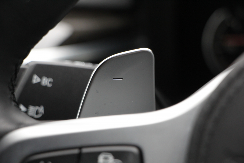 BMW 5シリーズ 540i Mｽﾎﾟｰﾂ 走行6000km 直6ﾀｰﾎﾞ340馬力 ｺﾝﾌｫｰﾄ&ｲﾉﾍﾞｰｼｮﾝP 全ﾋｰﾀｰ黒革 ﾏｯｻｰｼﾞﾍﾞﾝﾁﾚｰﾀｰ ﾃﾞｨｽﾌﾟﾚｲｷｰ&ﾘﾓｰﾄﾊﾟｰｷﾝｸﾞｼﾞｪｽﾁｬｰC 置くだけ充電 液晶ﾒｰﾀｰ HUD 追ACC LEDﾍｯﾄﾞﾗｲﾄ ﾀｯﾁ画面ﾅﾋﾞTV 2年保証