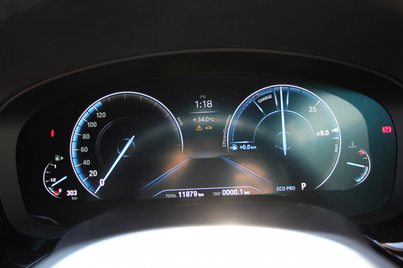 BMW 5シリーズ 530i Mｽﾎﾟｰﾂ 型式変更後ﾓﾃﾞﾙ 高出力 252馬力 新液晶ﾒｰﾀｰ 全ﾋｰﾀｰ黒革 追従ACC HUD ｽﾃｱﾘﾝｸﾞｻﾎﾟｰﾄ ﾀｯﾁ画面ﾅﾋﾞTV 360度ﾊﾟﾉﾗﾏｶﾒﾗ ｱｸﾃｨﾌﾞPDC緊急ﾌﾞﾚｰｷ LEDﾍｯﾄﾞﾗｲﾄ ｵｰﾄﾊｲﾋﾞｰﾑ 電動ﾄﾗﾝｸ 2年保証