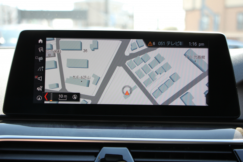 BMW 5シリーズ 530i Mｽﾎﾟｰﾂ 型式変更後ﾓﾃﾞﾙ 高出力 252馬力 新液晶ﾒｰﾀｰ 全ﾋｰﾀｰ黒革 追従ACC HUD ｽﾃｱﾘﾝｸﾞｻﾎﾟｰﾄ ﾀｯﾁ画面ﾅﾋﾞTV 360度ﾊﾟﾉﾗﾏｶﾒﾗ ｱｸﾃｨﾌﾞPDC緊急ﾌﾞﾚｰｷ LEDﾍｯﾄﾞﾗｲﾄ ｵｰﾄﾊｲﾋﾞｰﾑ 電動ﾄﾗﾝｸ 2年保証