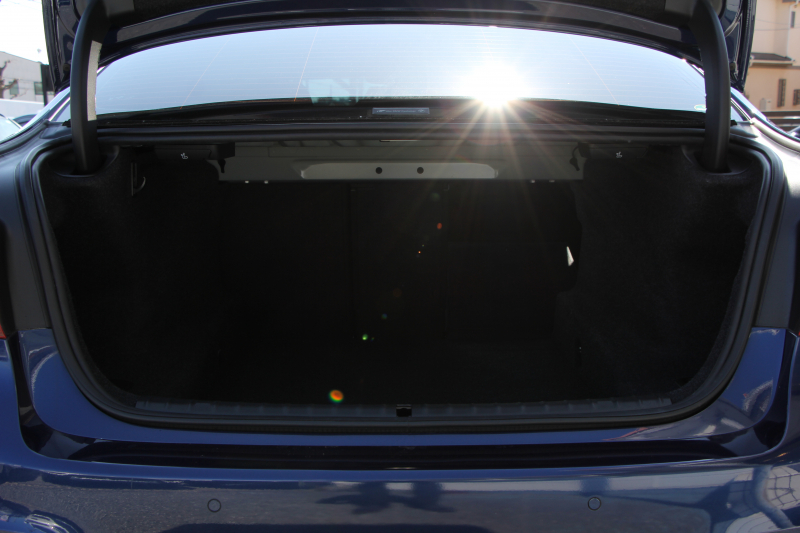 BMW 5シリーズ 530i Mｽﾎﾟｰﾂ 型式変更後ﾓﾃﾞﾙ 高出力 252馬力 新液晶ﾒｰﾀｰ 全ﾋｰﾀｰ黒革 追従ACC HUD ｽﾃｱﾘﾝｸﾞｻﾎﾟｰﾄ ﾀｯﾁ画面ﾅﾋﾞTV 360度ﾊﾟﾉﾗﾏｶﾒﾗ ｱｸﾃｨﾌﾞPDC緊急ﾌﾞﾚｰｷ LEDﾍｯﾄﾞﾗｲﾄ ｵｰﾄﾊｲﾋﾞｰﾑ 電動ﾄﾗﾝｸ 2年保証