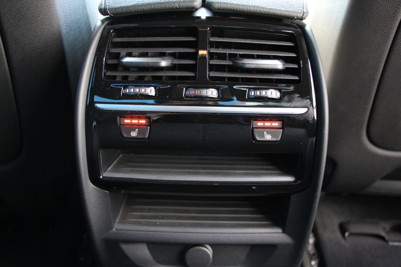 BMW 5シリーズ 530i Mｽﾎﾟｰﾂ 型式変更後ﾓﾃﾞﾙ 高出力 252馬力 新液晶ﾒｰﾀｰ 全ﾋｰﾀｰ黒革 追従ACC HUD ｽﾃｱﾘﾝｸﾞｻﾎﾟｰﾄ ﾀｯﾁ画面ﾅﾋﾞTV 360度ﾊﾟﾉﾗﾏｶﾒﾗ ｱｸﾃｨﾌﾞPDC緊急ﾌﾞﾚｰｷ LEDﾍｯﾄﾞﾗｲﾄ ｵｰﾄﾊｲﾋﾞｰﾑ 電動ﾄﾗﾝｸ 2年保証