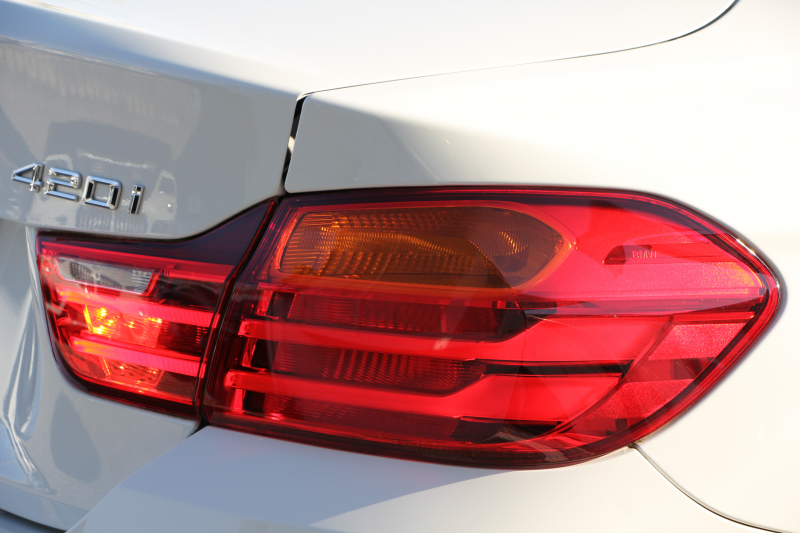 BMW 4シリーズ 420i ｸｰﾍﾟﾗｸﾞｼﾞｭｱﾘｰ 変更後新ｴﾝｼﾞﾝ ｻﾄﾞﾙﾌﾞﾗｳﾝﾚｻﾞｰ ｼｰﾄﾋｰﾀｰ 追従ACC ﾚｰﾝﾁｪﾝｼﾞ警告 衝突軽減ﾌﾞﾚｰｷ 車線逸脱警告 歩行者警告 ﾀｯﾁﾊﾟｯﾄﾞ対応HDDﾅﾋﾞBｶﾒﾗ Bluetooth接続 ｽﾏｰﾄｷｰ 2年保証